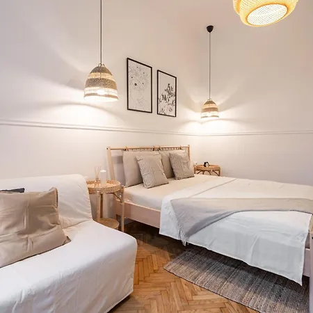 Draco With A/c Budapest